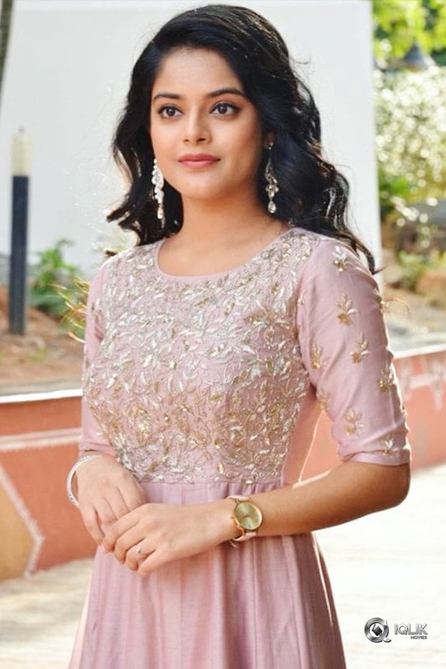 Riddhi-Kumar